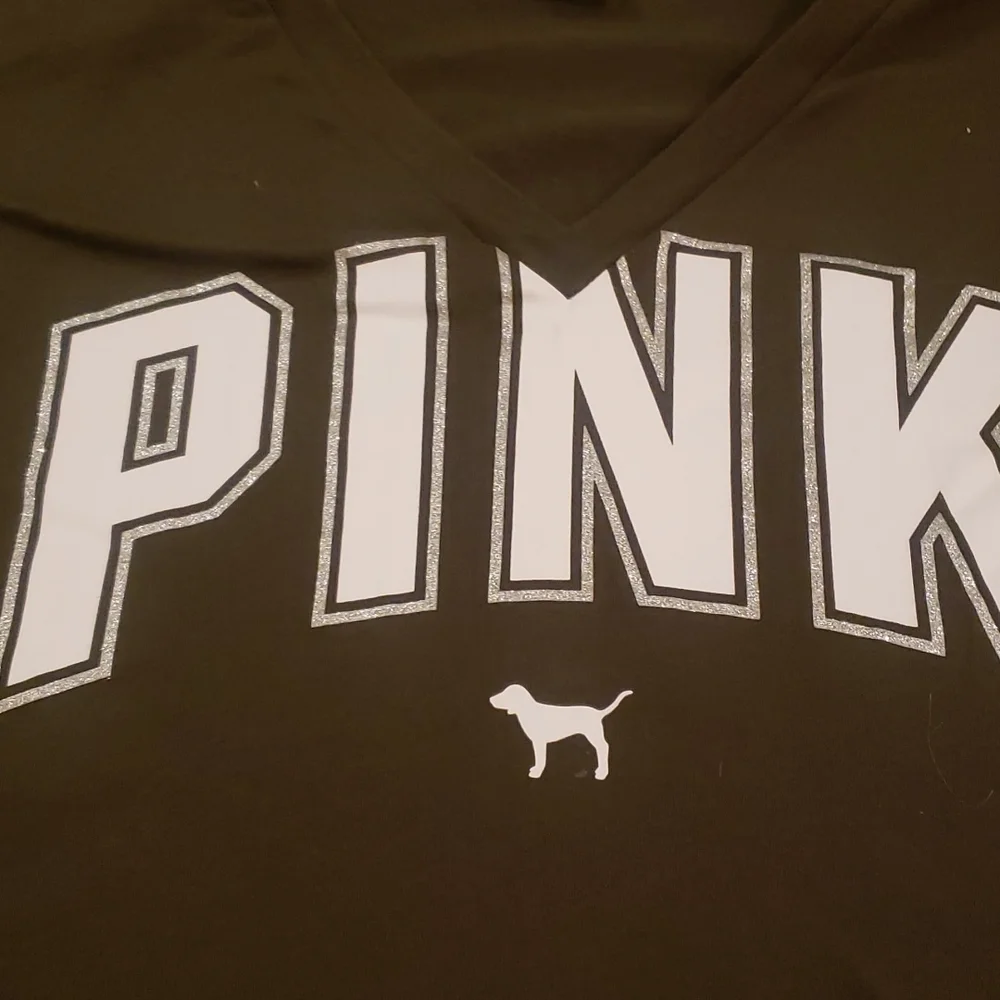 Victoria's Secret PINK T-Shirt - Picture 3 of 4